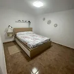 Casa Piscina דירה