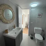 Casa Piscina דירה *