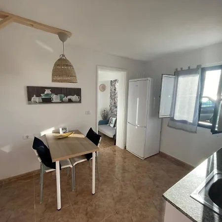 Casa Piscina דירה